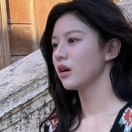 Behind-the-scenes cut of Go Younjung