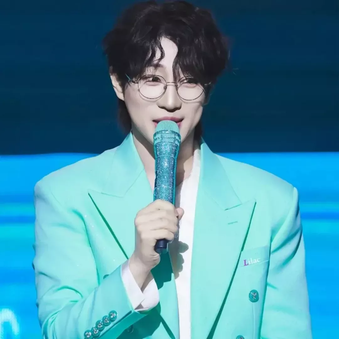 A moment captured by a fan of An Sunghoon