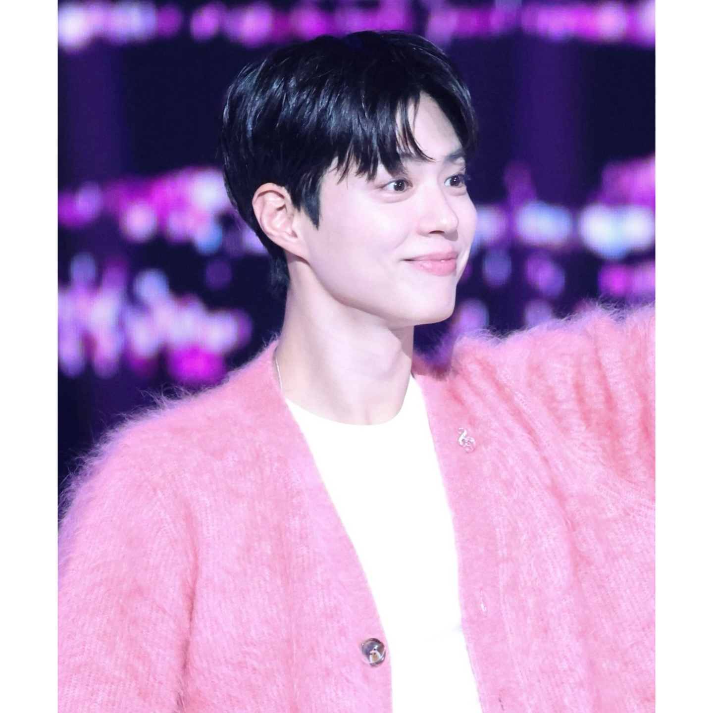Behind-the-scenes cut of Park Bogum