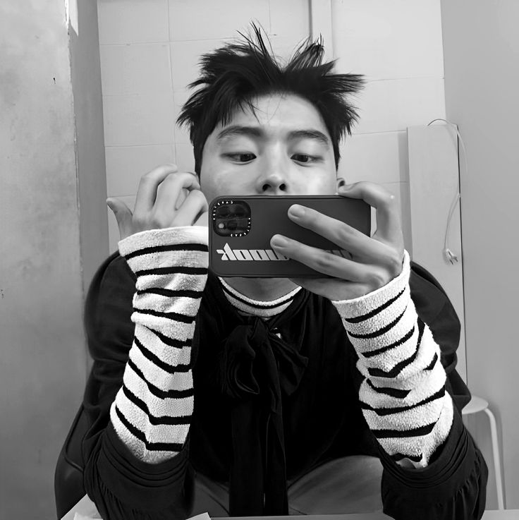 Behind-the-scenes cut of Choi Hyunwook