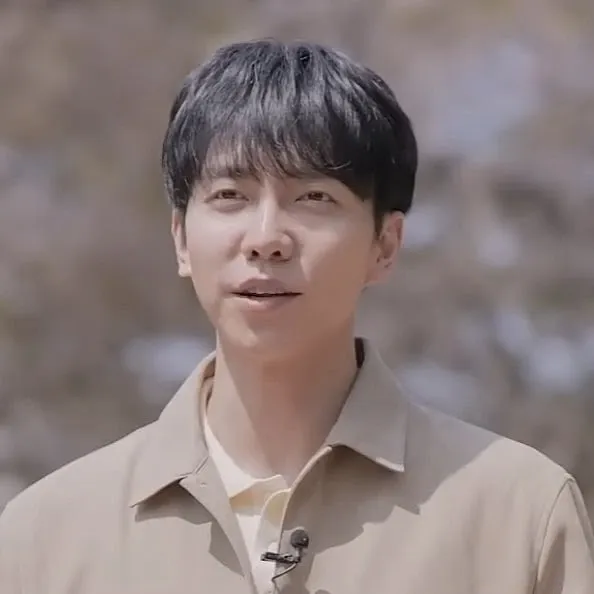 Recent activity shot of Lee Seunggi