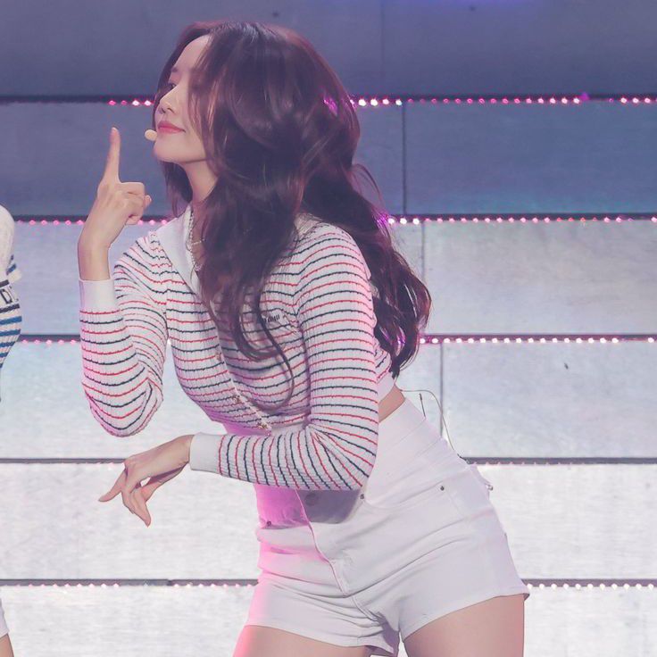 Behind-the-scenes cut of Yoona