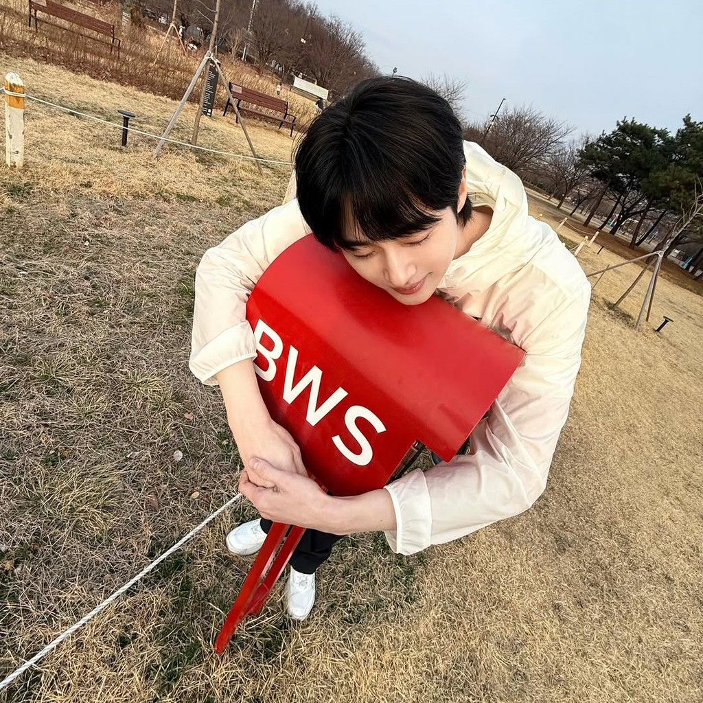 A moment captured by a fan of Byeon Wooseok