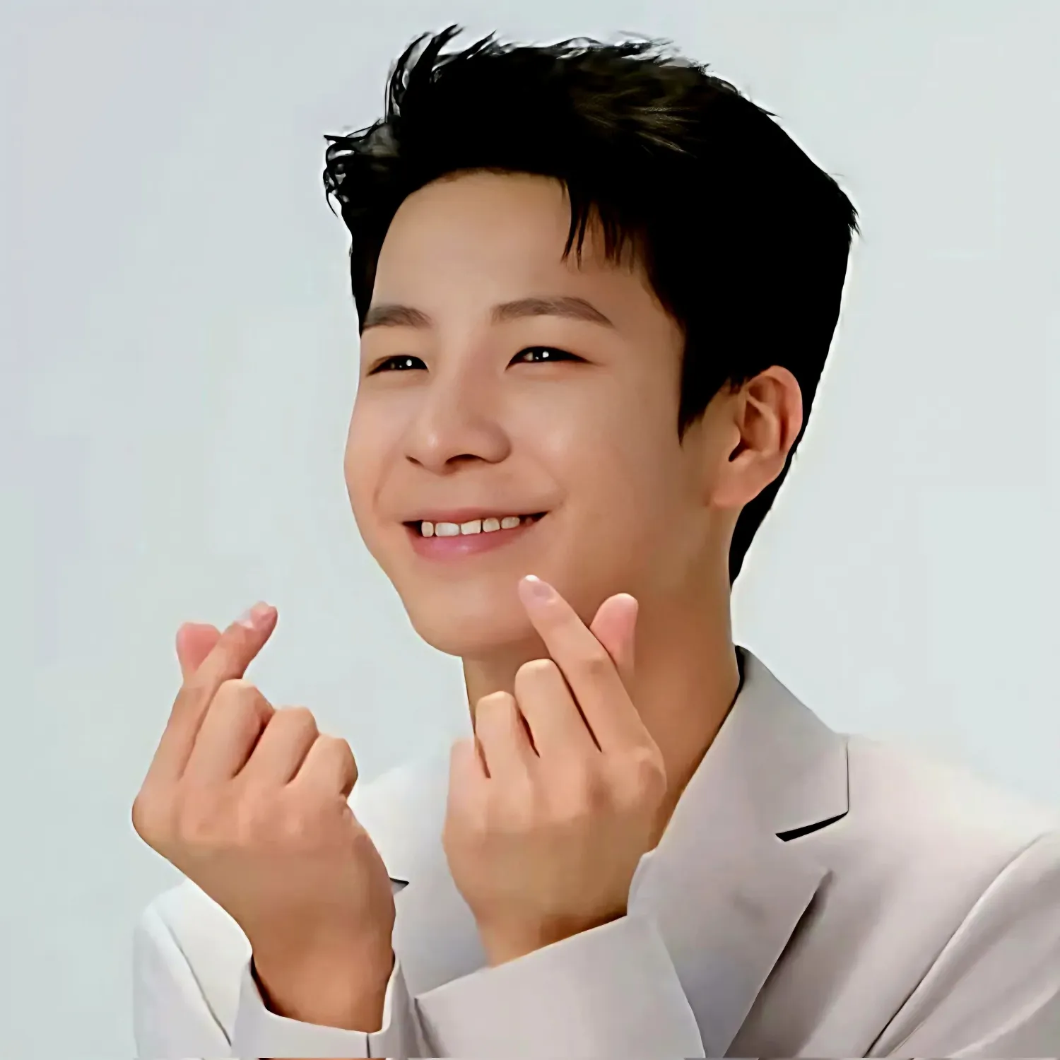 정동원 최근 활동샷