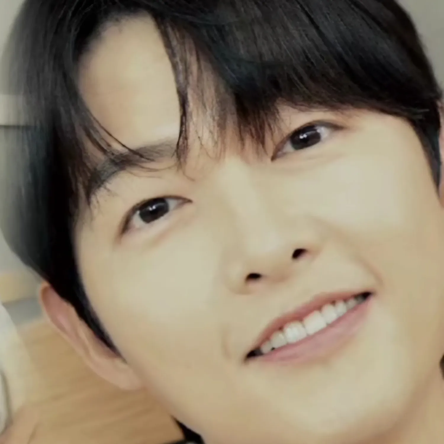 ソン・ジュンギの最新写真