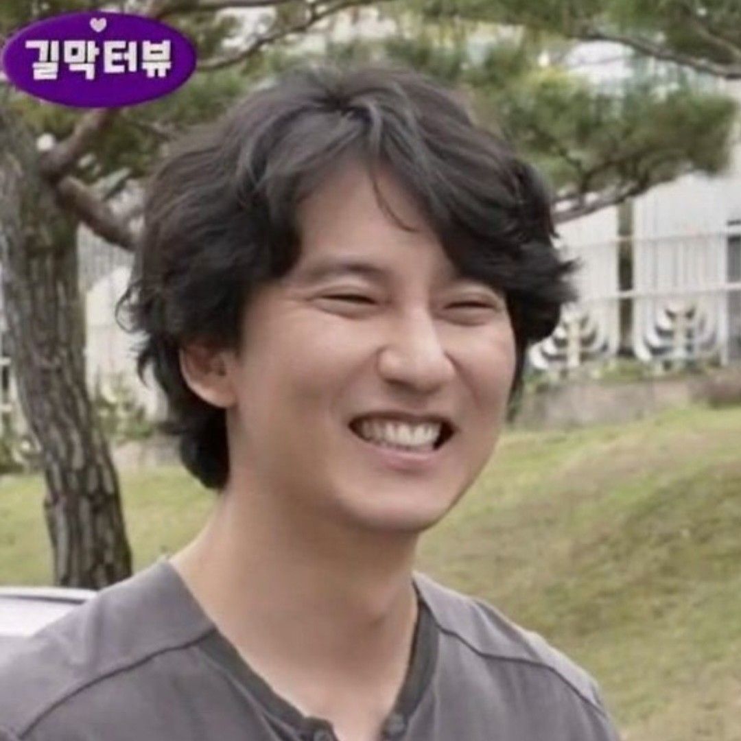 Behind-the-scenes cut of Kim Namgil