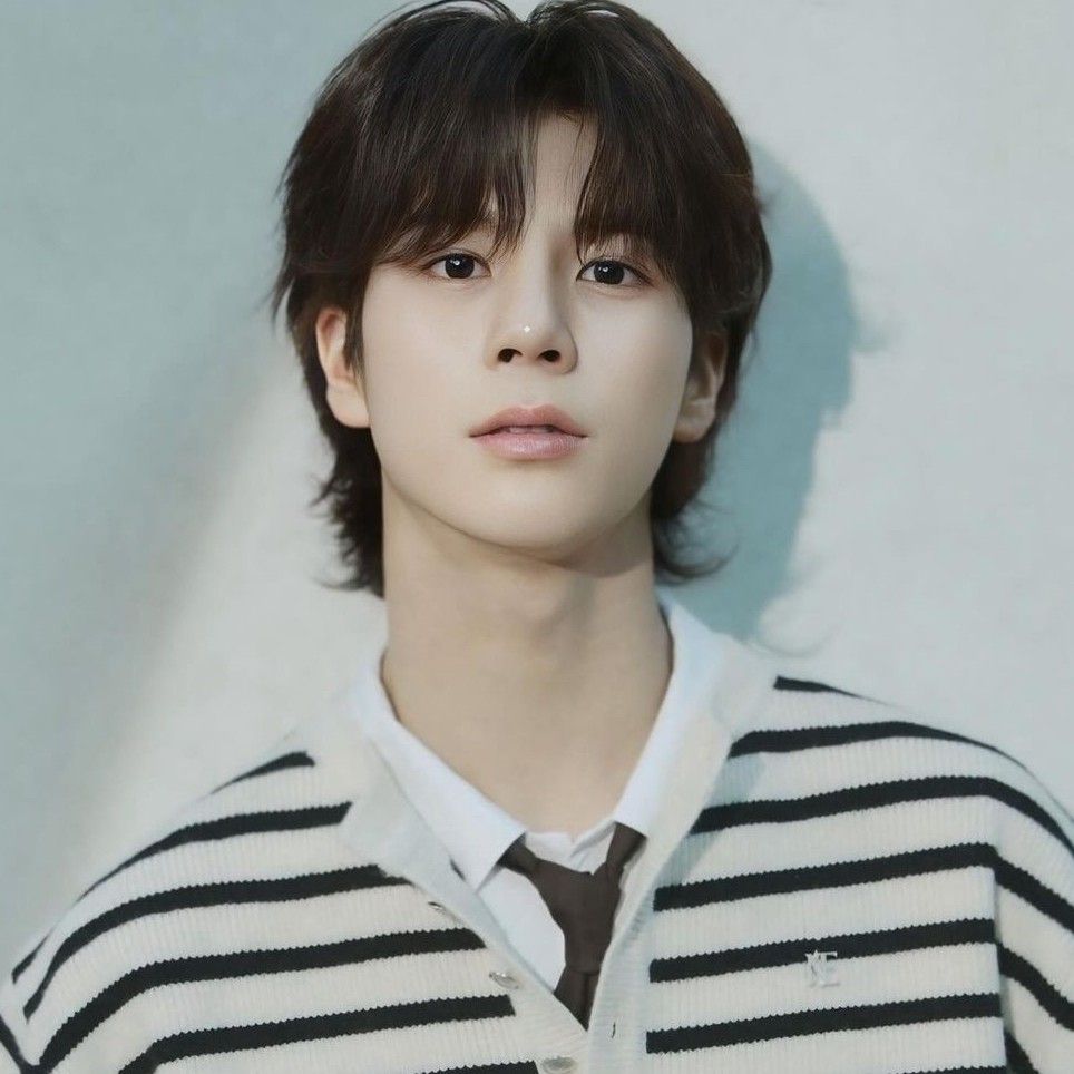 Foto terbaru dari Jeong Dongwon