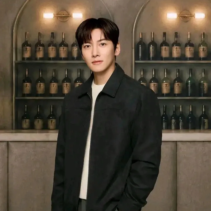 Latest photo of Ji Changwook