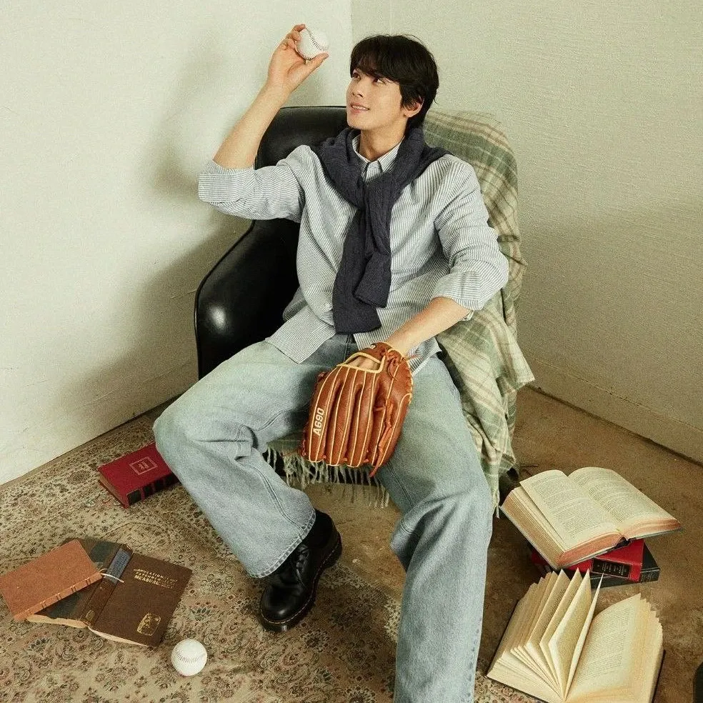 Latest photo of Cha Eunwoo