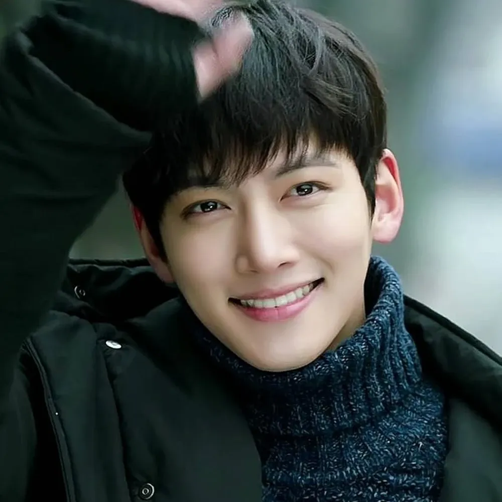 Behind-the-scenes cut of Ji Changwook