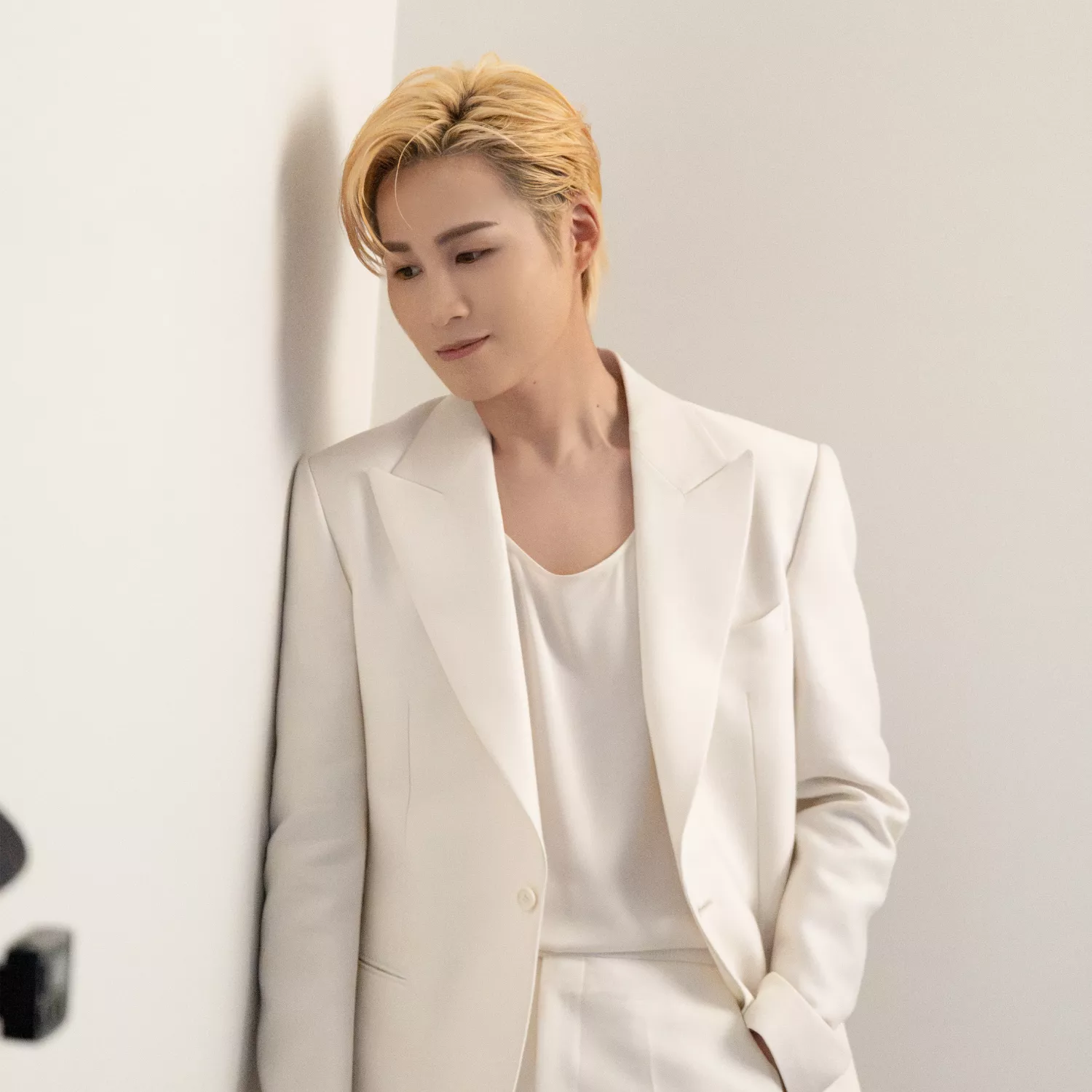 Behind-the-scenes cut of Kim Heejae