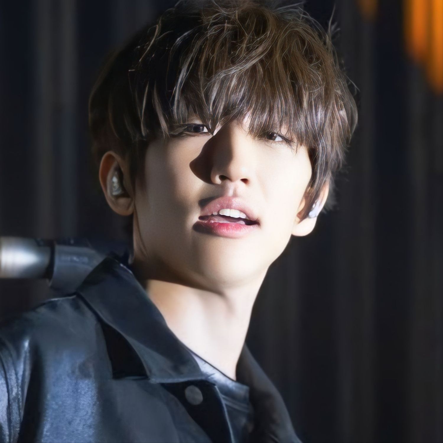 Behind-the-scenes cut of Lee Seungyoon