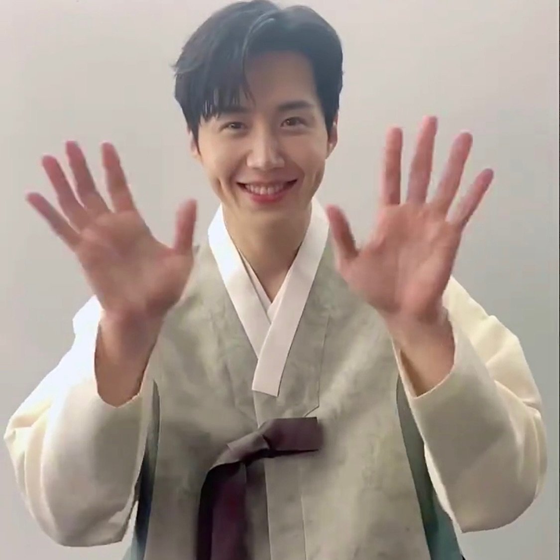 Latest photo of Kim Seonho