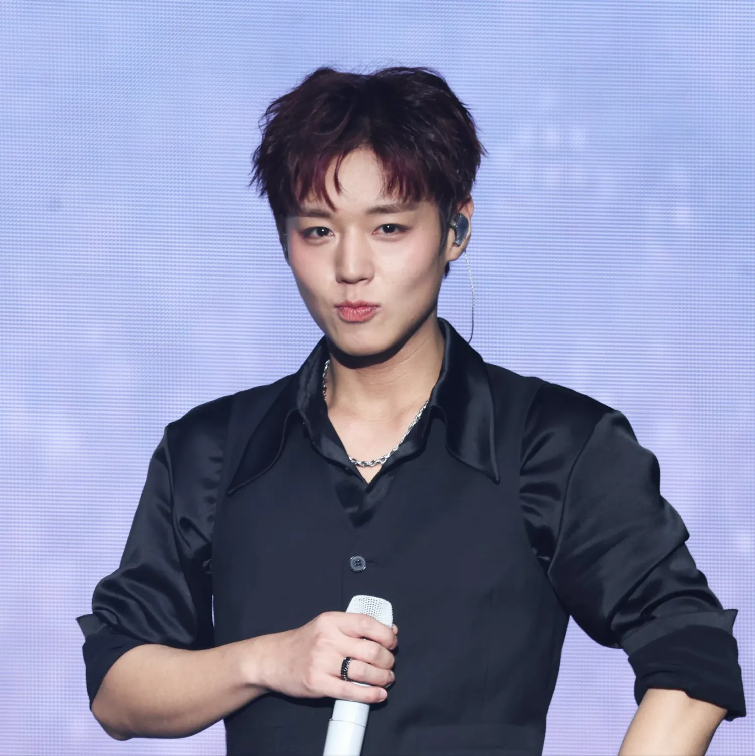 A moment captured by a fan of Park Jihoon