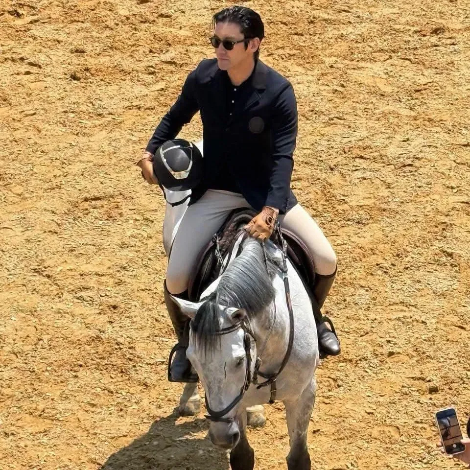 A moment captured by a fan of Choi Siwon