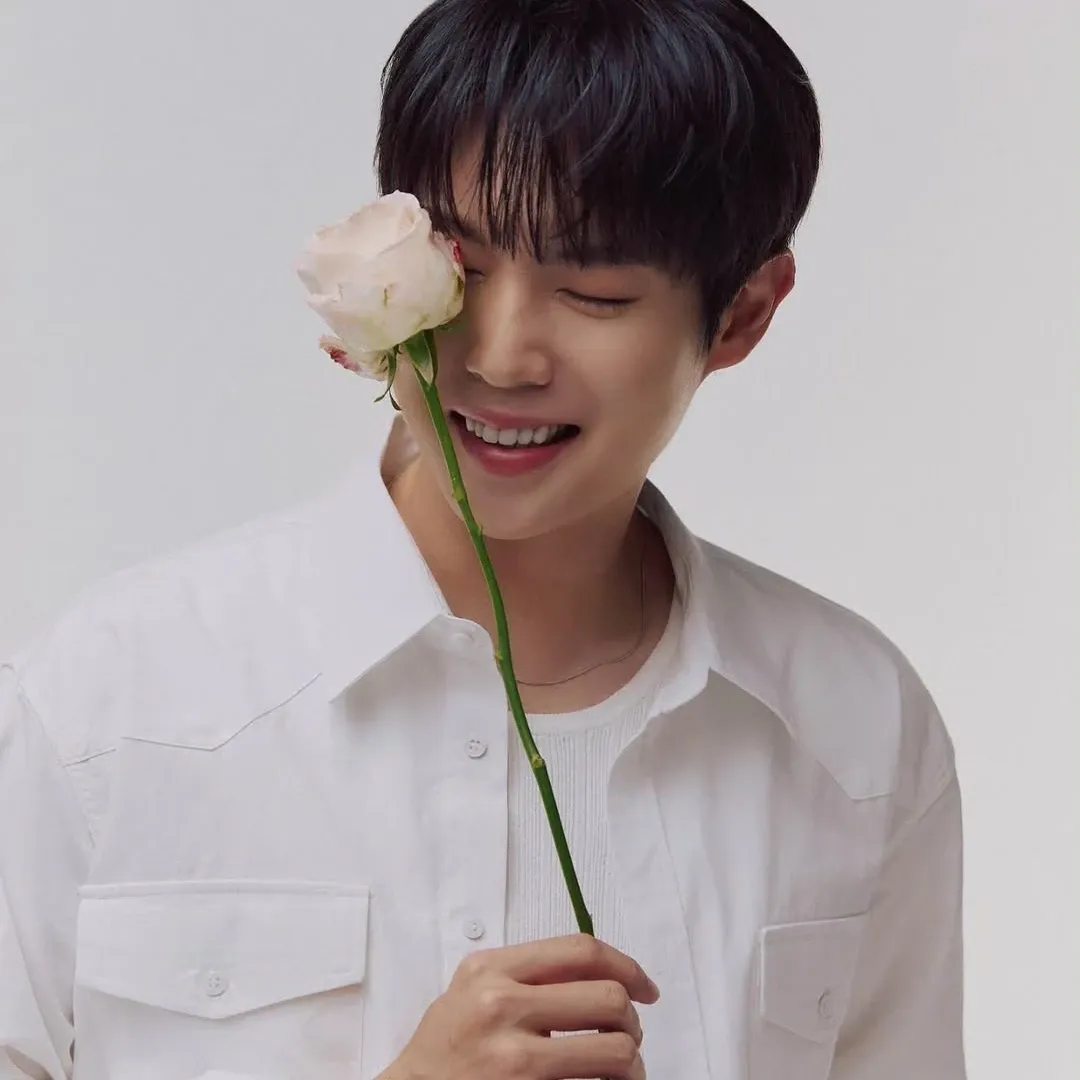 Behind-the-scenes cut of Son Taejin