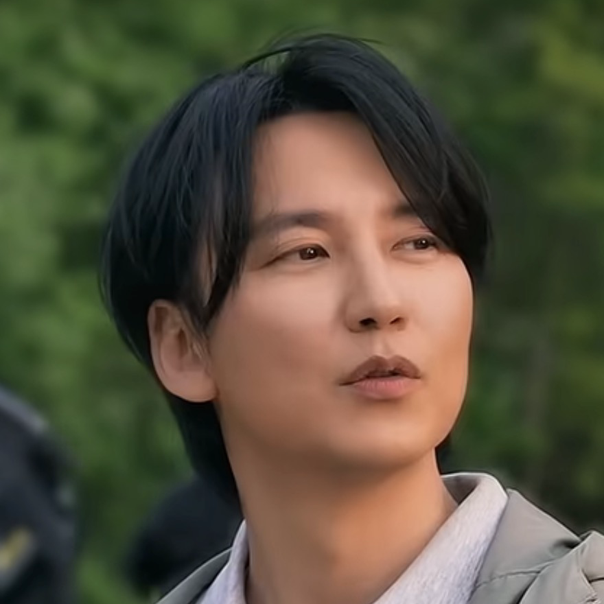Behind-the-scenes cut of Kim Namgil