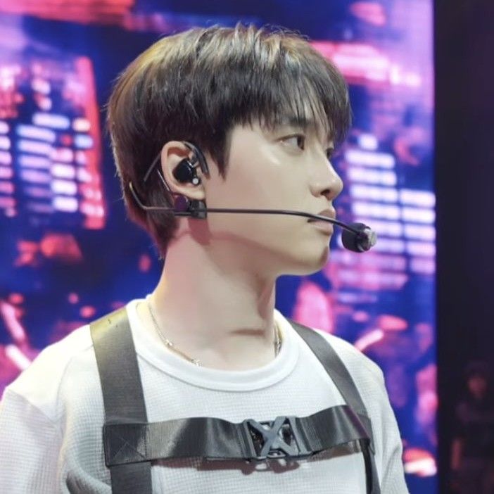 都暻秀 (D.O.)的最新照片