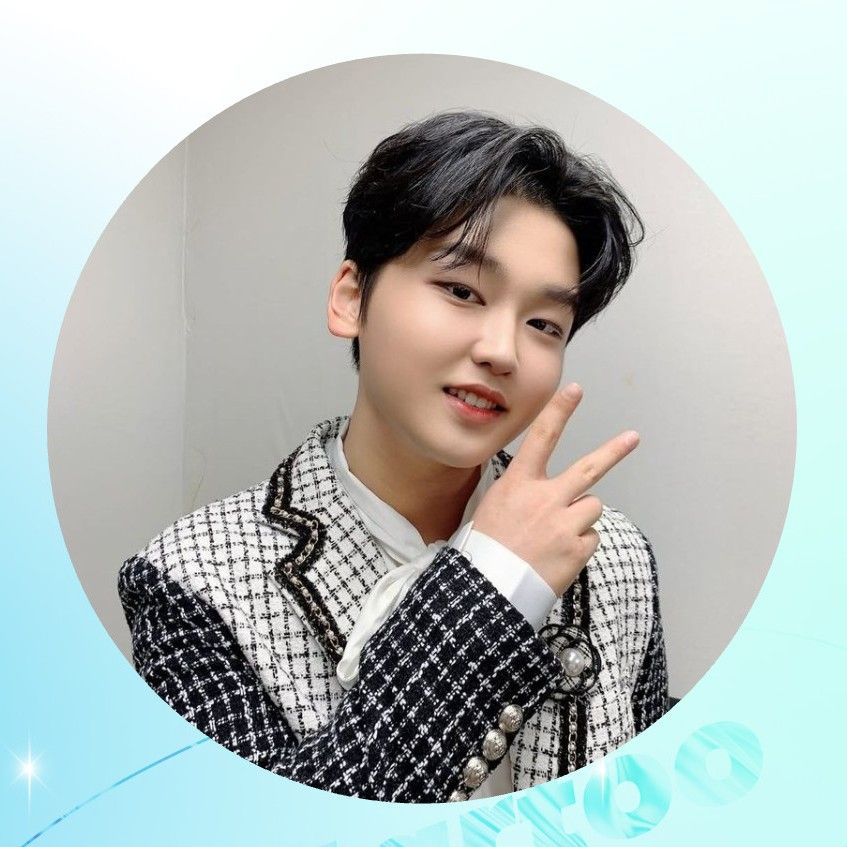 A moment captured by a fan of Park Sungon