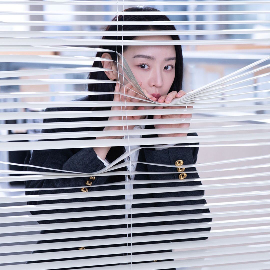 Behind-the-scenes cut of Shin Haesun