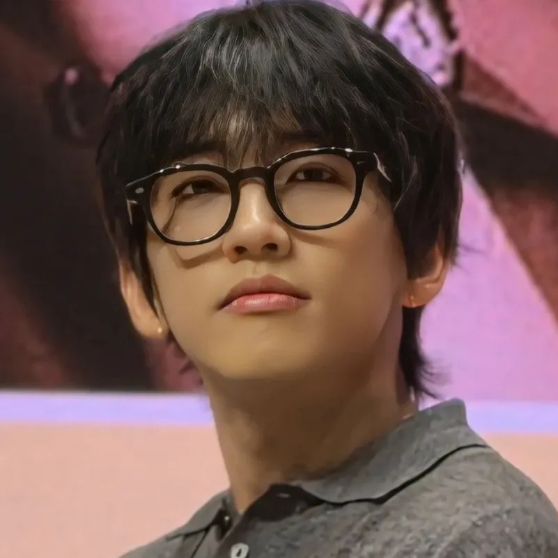 Latest photo of Lee Seungyoon