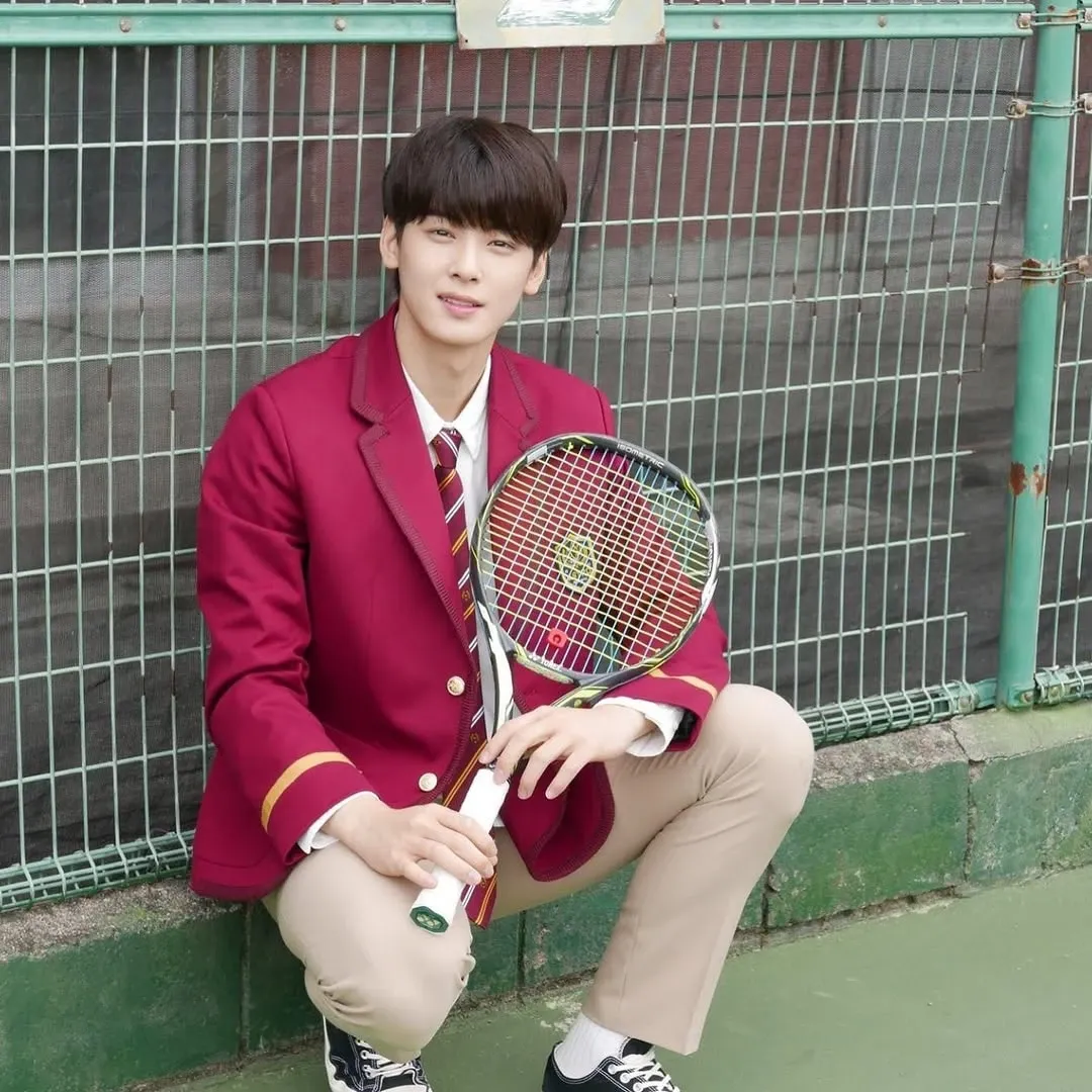 A moment captured by a fan of Cha Eunwoo