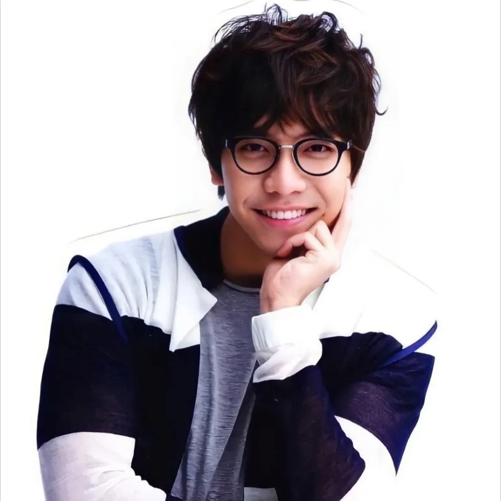 Foto kegiatan terbaru dari Lee Seunggi