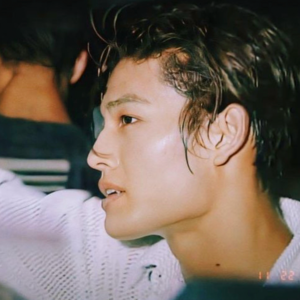 Cuplikan di balik layar dari Kim Jongkook