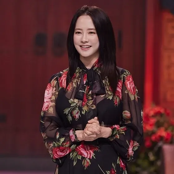 송지효의 최신 사진