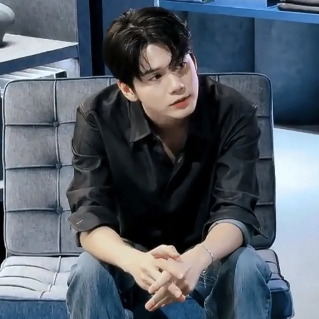 Behind-the-scenes cut of Ong Seongwu