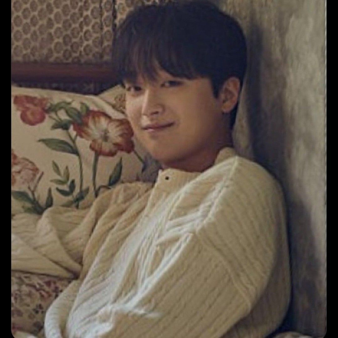 Foto kegiatan terbaru dari Lee Chanwon