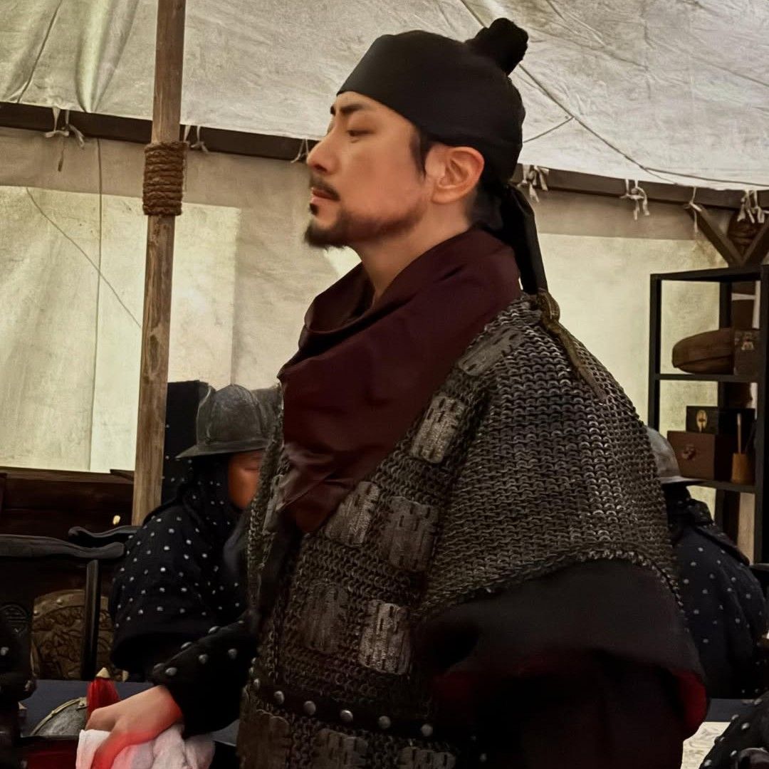 A moment captured by a fan of Lee Joonhyuk