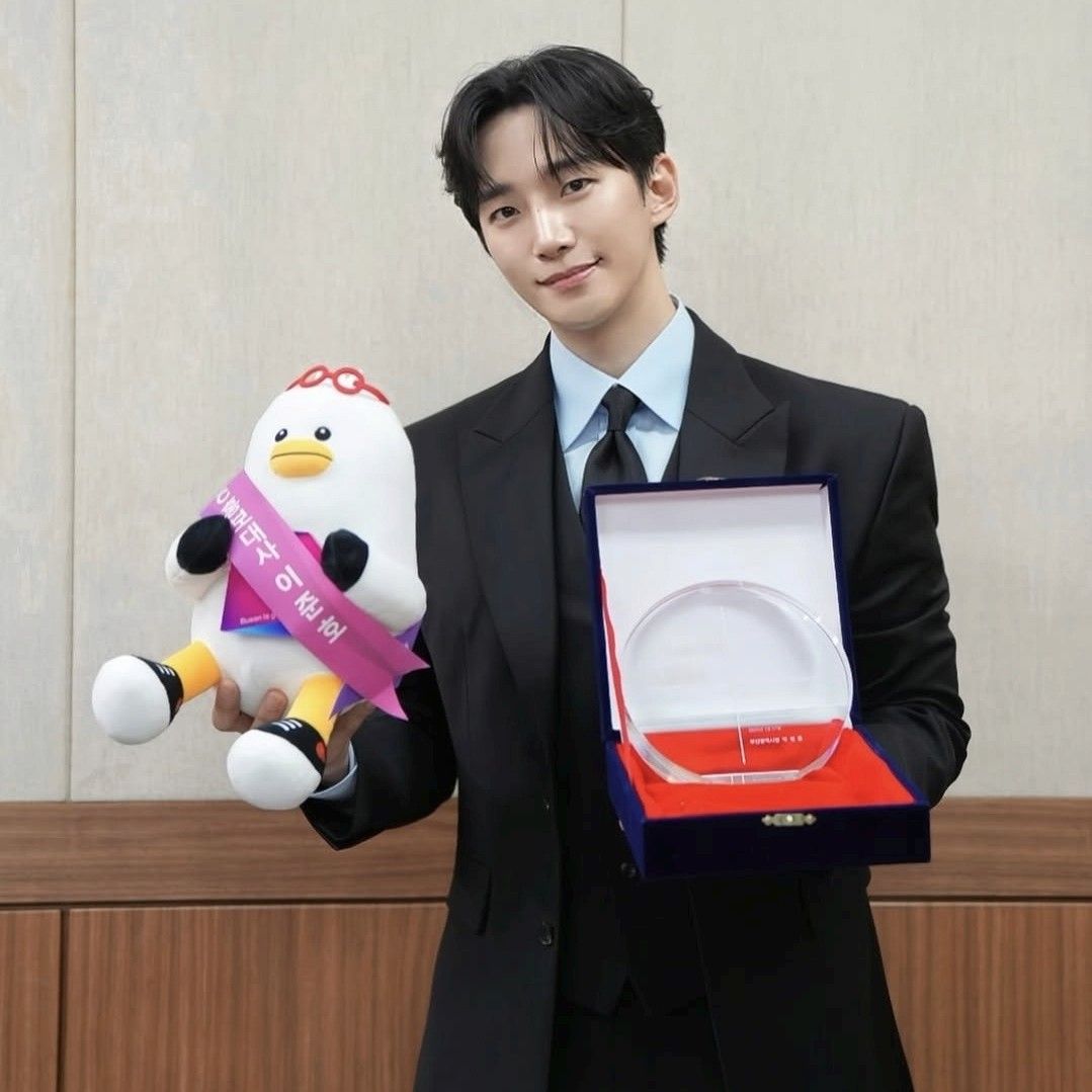 李俊昊的最新照片