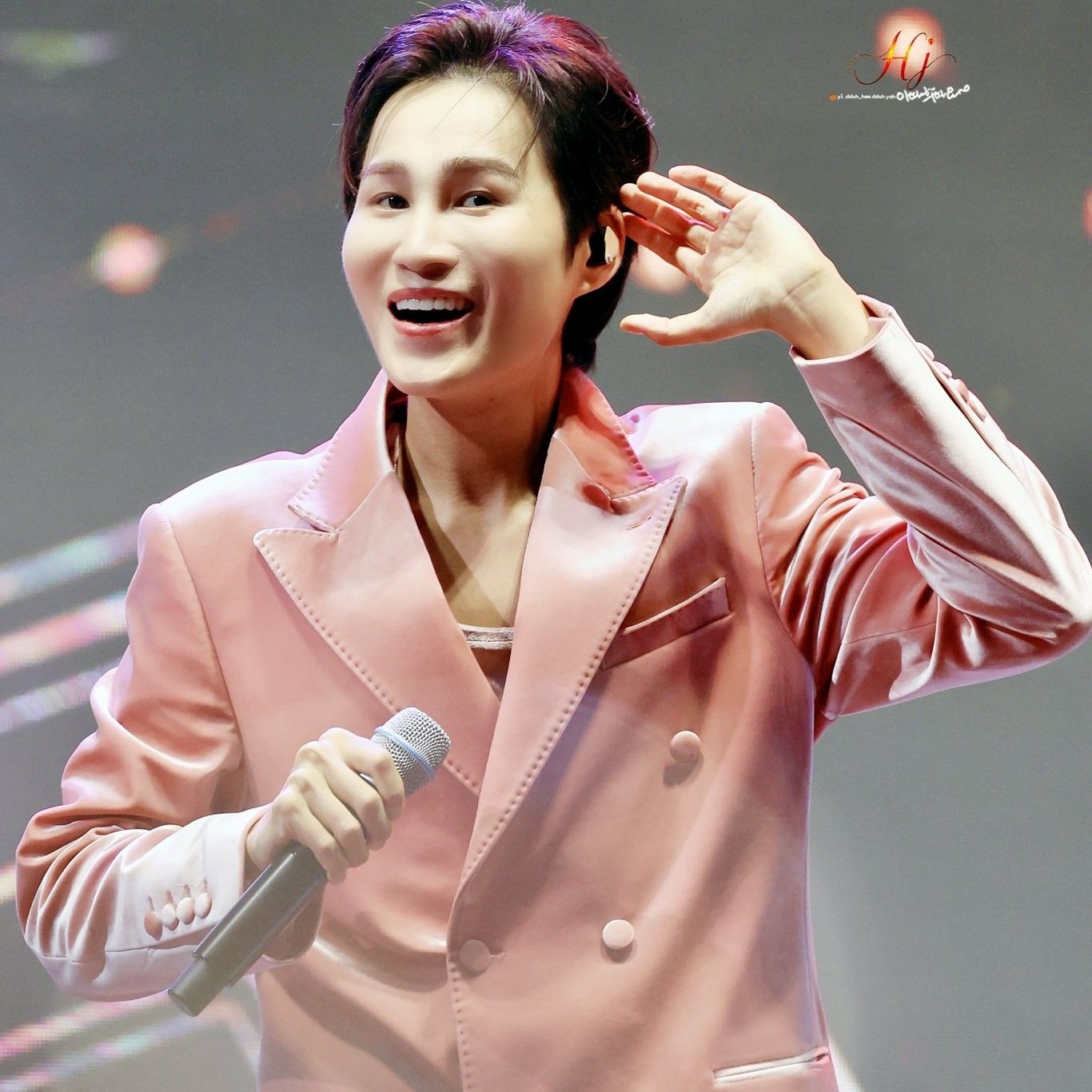 김희재의 비하인드 컷