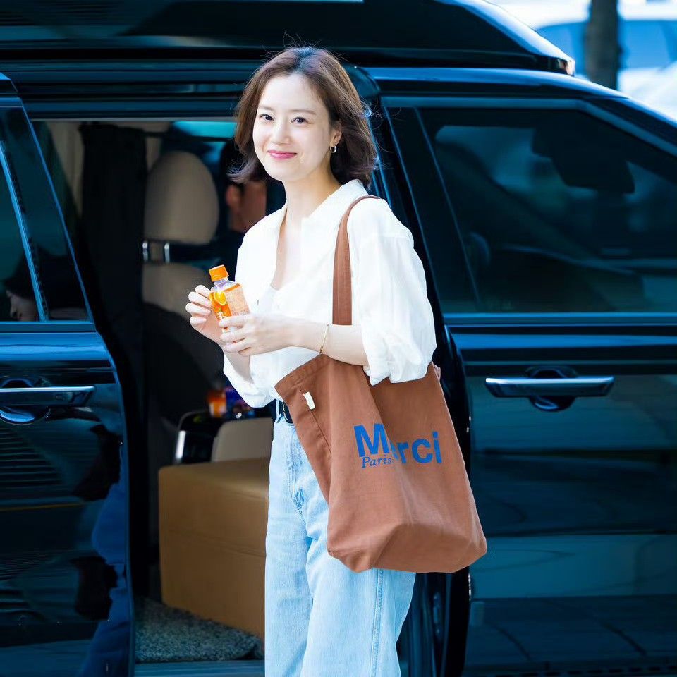 Momen yang diabadikan oleh penggemar Moon Chaewon