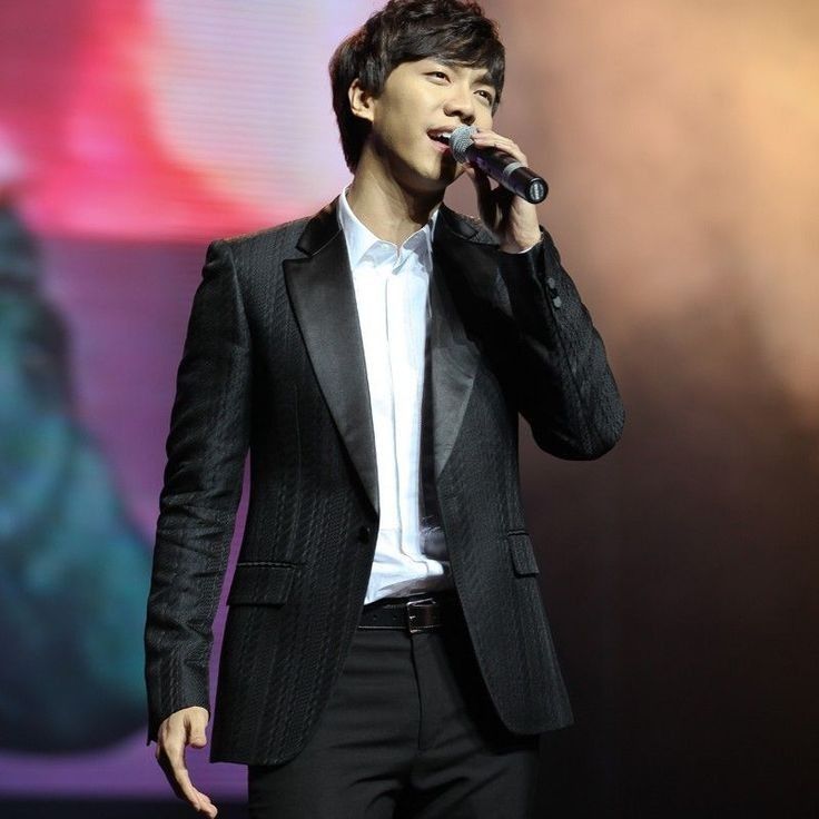 Cuplikan di balik layar dari Lee Seunggi