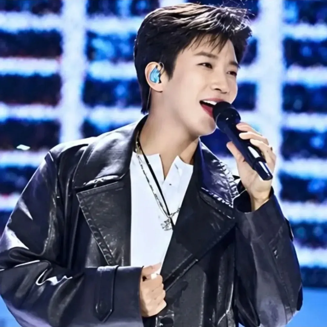 Cuplikan di balik layar dari Lim Youngwoong