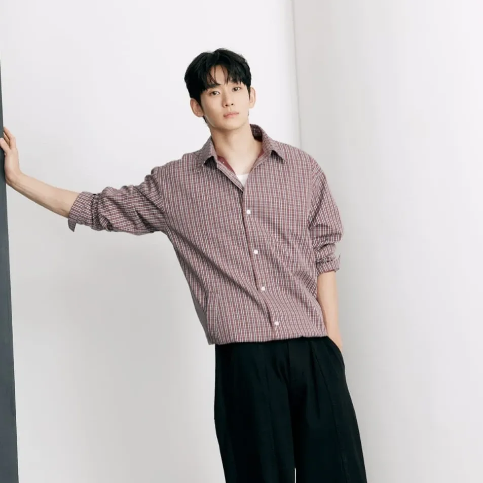 Behind-the-scenes cut of Kim Soohyun