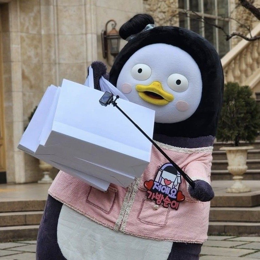 ペンスの最新写真