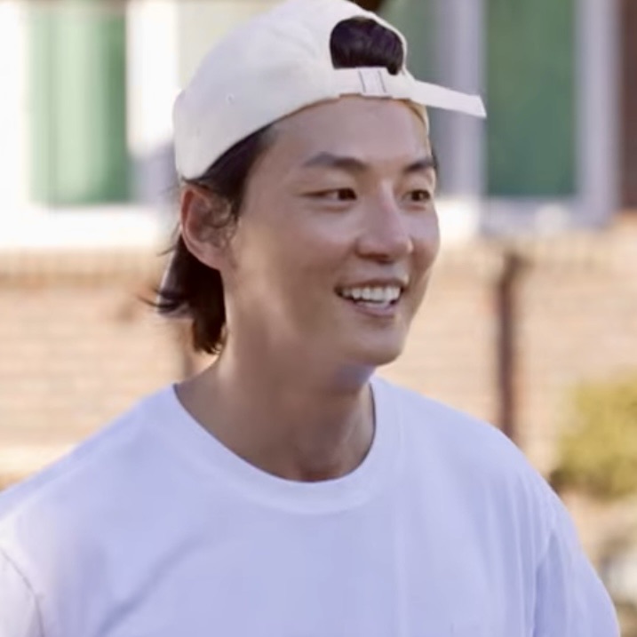 Recent activity shot of Yoon Shiyoon