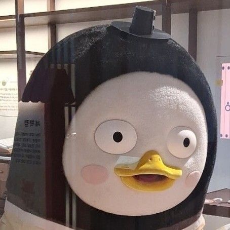 ペンスの最近の活動ショット