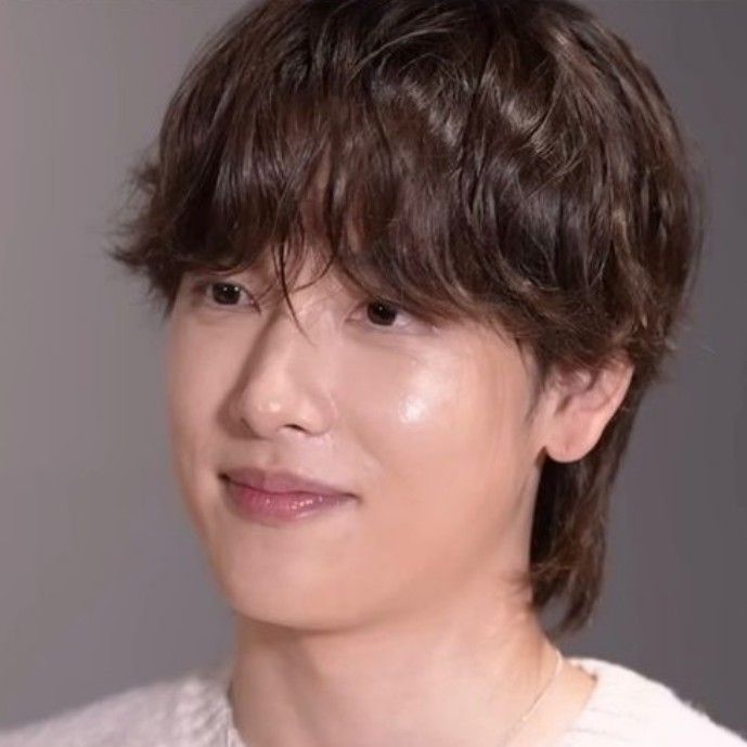 Latest photo of Yim Siwan