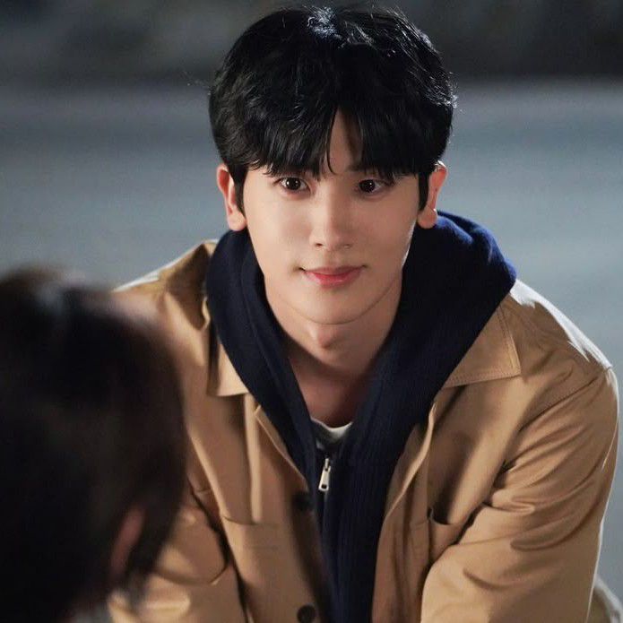 Behind-the-scenes cut of Park Hyungsik