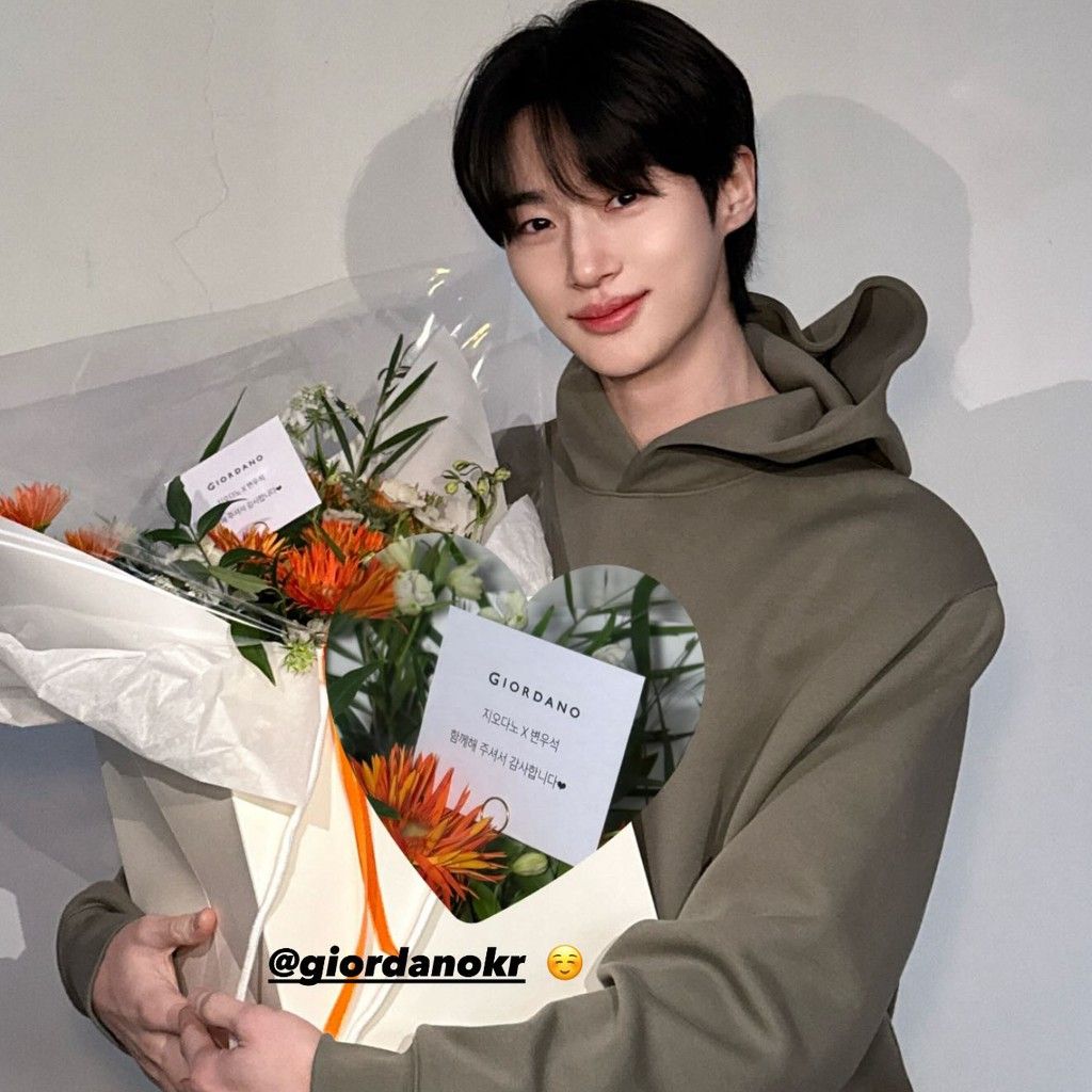 Behind-the-scenes cut of Byeon Wooseok