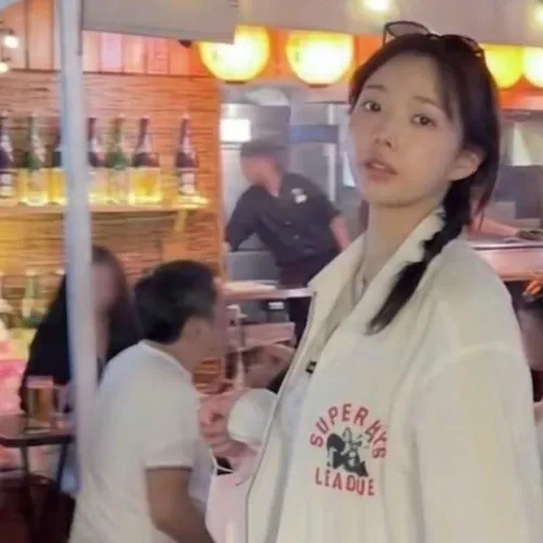 A moment captured by a fan of Chae Soobin