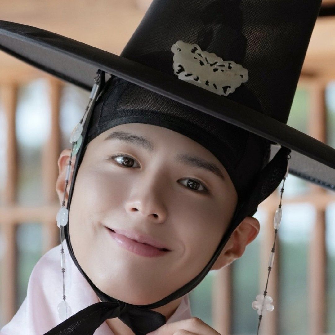 Latest photo of Park Bogum