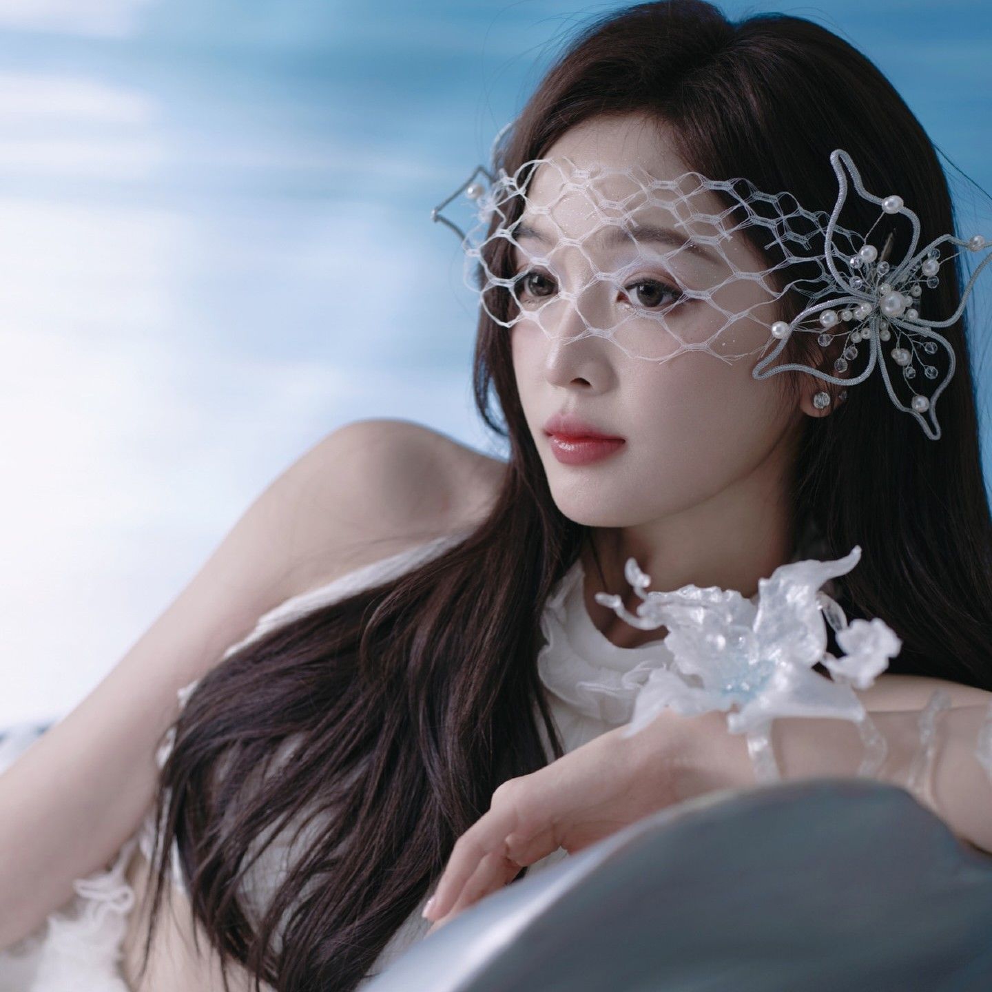 Behind-the-scenes cut of Wu Xuanyi