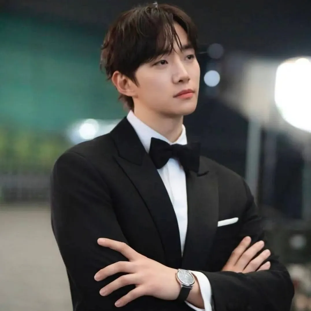 Cuplikan di balik layar dari Lee Junho
