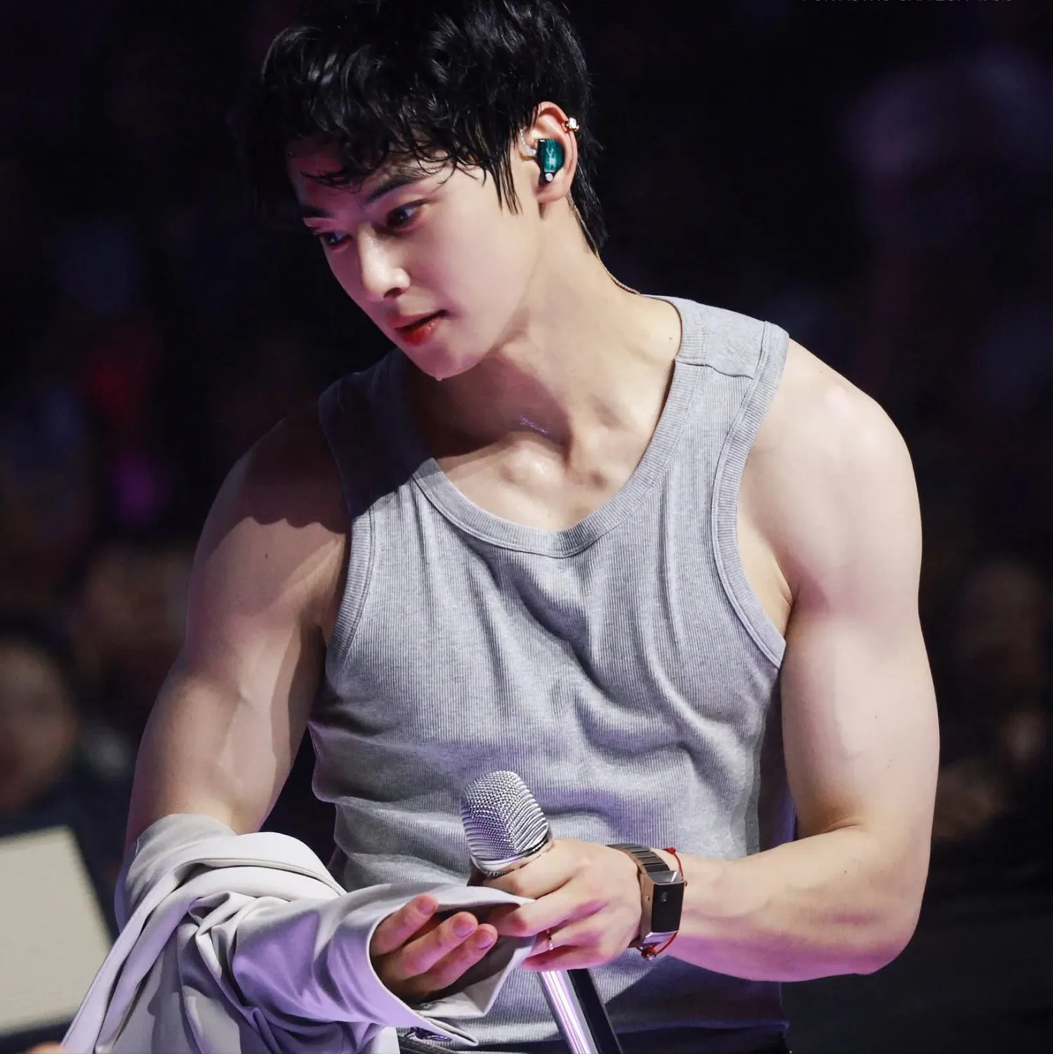 Recent activity shot of Cha Eunwoo