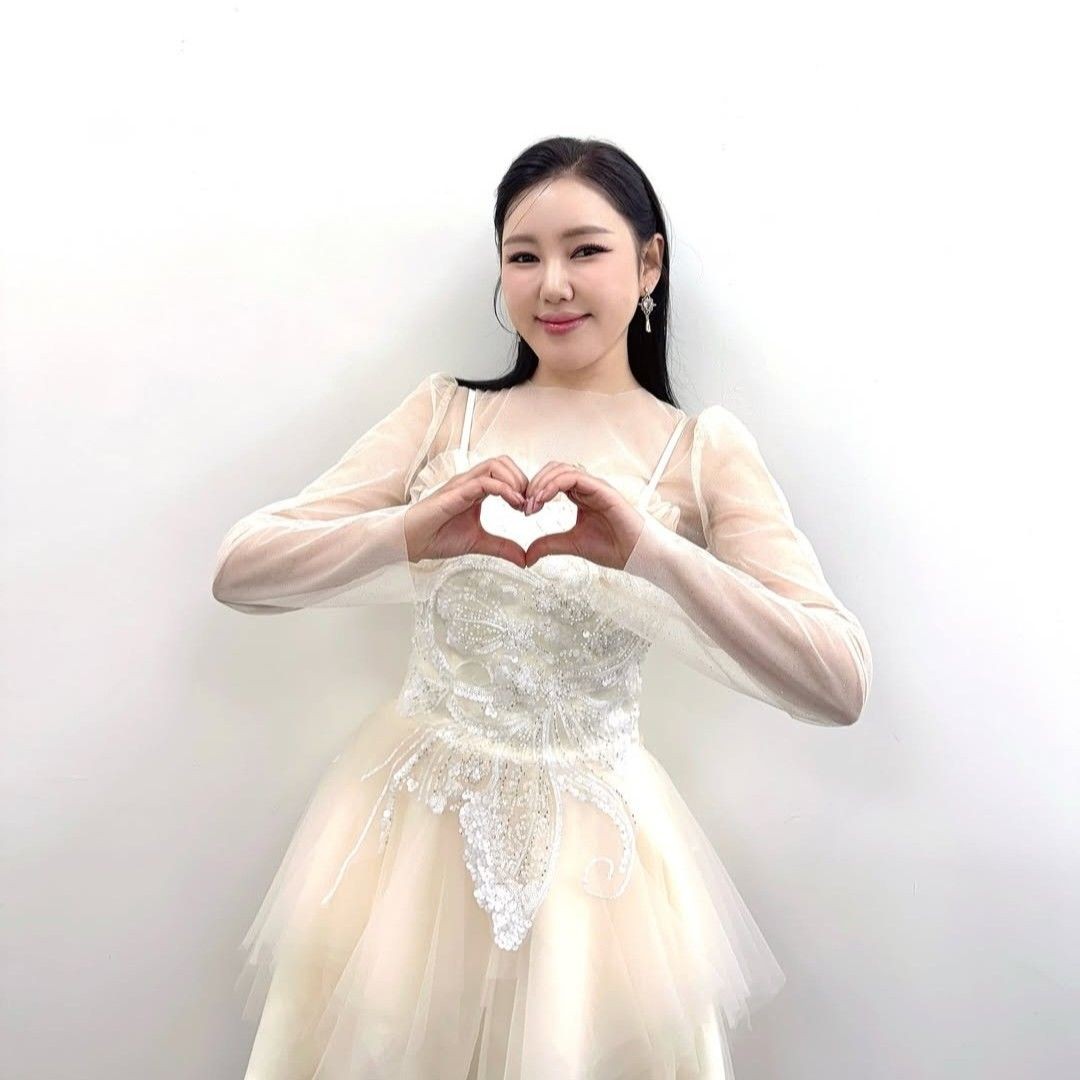 ソン・ガインの最近の活動ショット